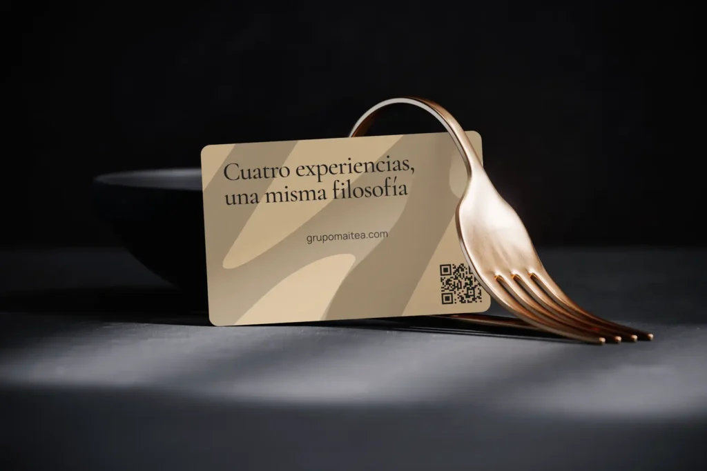 Tarjeta de visita y diseño de identidad visual en Bilbao. Grupo Maitea. Diseño gráfico en Bizkaia.